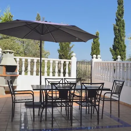 Villamartin, Lovely 2 Bed House, Short Walk To The Plaza. *